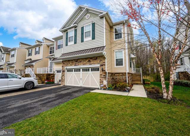Property at 39 Nelson Dr, Cranbury, NJ 08512, 3 beds, 3 baths