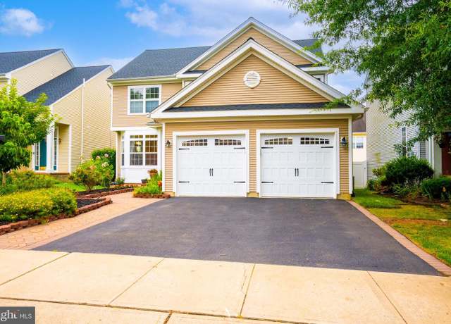 Property at 24 Orchid Dr, Plainsboro, NJ 08536, 4 beds, 2.5 baths
