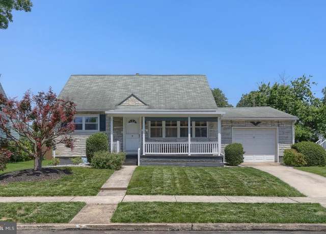 Property at 11 Beechwood Dr, Middletown, PA 17057, 4 beds, 1 bath