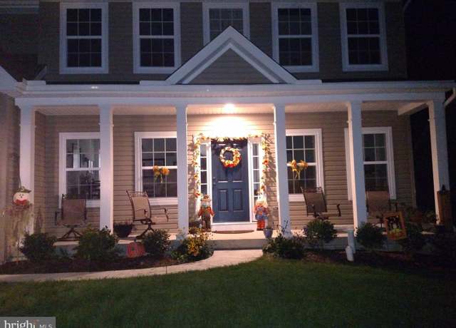Property at 6174 Bayberry Ave, Manheim, PA 17545, 4 beds, 2.5 baths