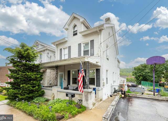 Property at 915 Spring Mill Ave, Conshohocken, PA 19428, 5 beds, 1.5 baths