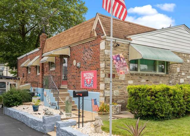 Property at 2010 Tomlinson Rd, Philadelphia, PA 19116, 3 beds, 1.5 baths