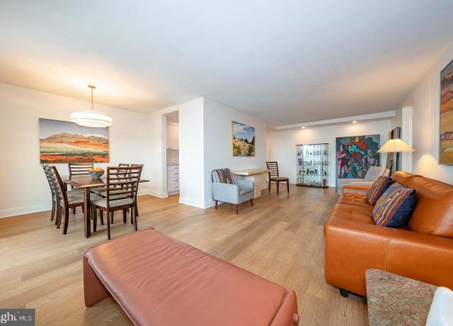 Property at 1919 Chestnut St #2508, Philadelphia, PA 19103, 2 beds, 1 bath