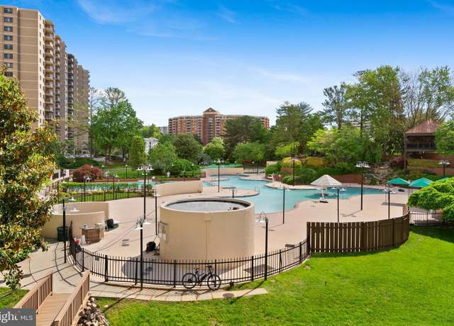 Property at 307 Yoakum Pkwy #821, Alexandria, VA 22304, 2 beds, 2 baths