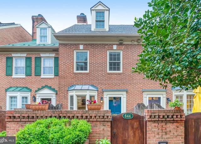 Property at 644 S Columbus St, Alexandria, VA 22314, 2 beds, 2 baths