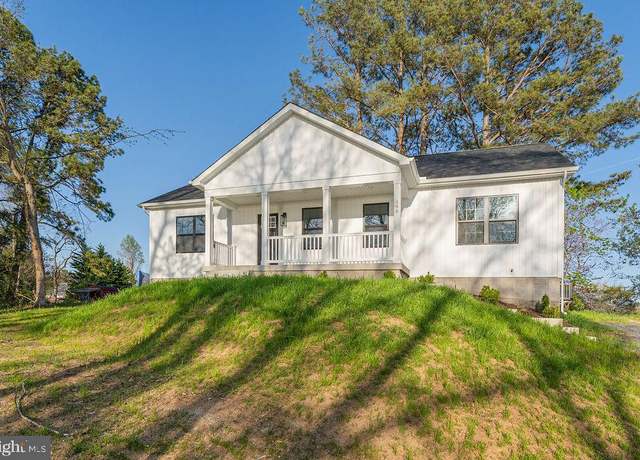 Property at 196 Lakeview Cir, Louisa, VA 23093, 5 beds, 3 baths
