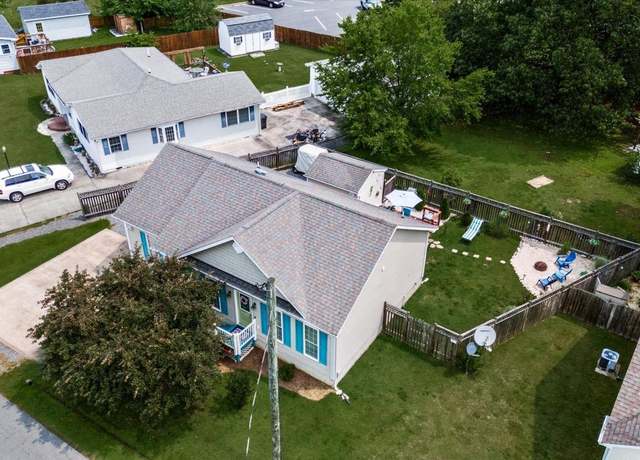 Property at 24 Bancroft Ave, Colonial Beach, VA 22443, 3 beds, 2 baths