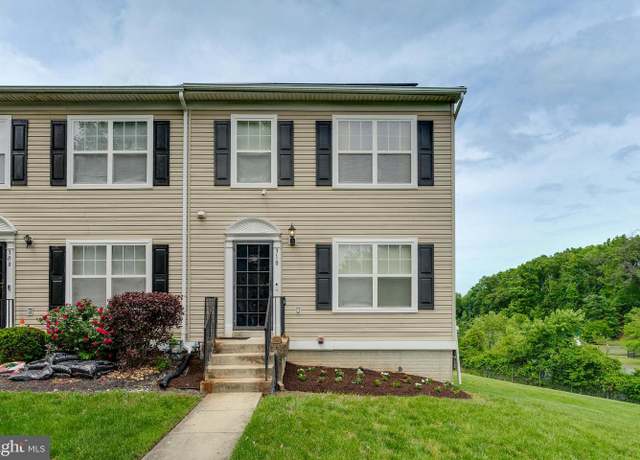 Property at 310 Cape Dr SE, Washington, DC 20019, 3 beds, 3.5 baths