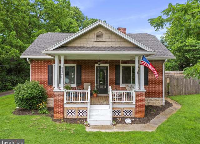 Property at 20502 Jefferson Blvd, Hagerstown, MD 21742, 3 beds, 1 bath