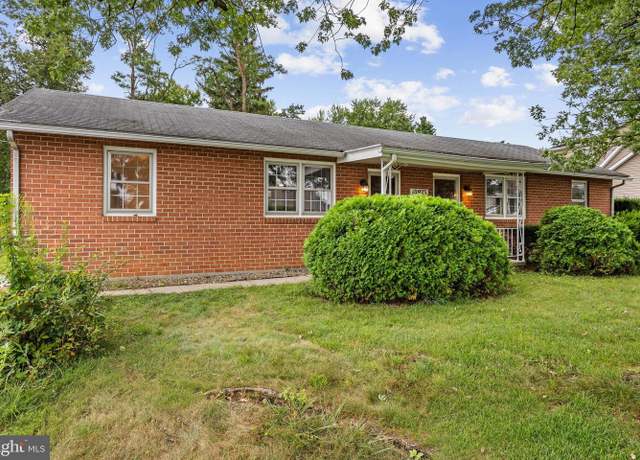 Property at 10923 Bower Ave, Hagerstown, MD 21740, 4 beds, 2 baths
