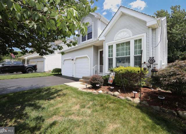 Property at 9 Stirrup Way, Burlington, NJ 08016, 3 beds, 2.5 baths
