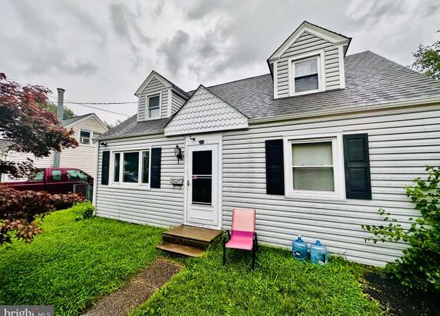 Property at 116 W Park Ave, Lindenwold, NJ 08021, 3 beds, 1.5 baths