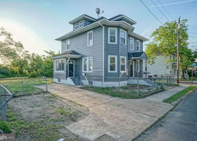 Property at 815 N Chestnut St, Paulsboro, NJ 08066, 4 beds, 1.5 baths