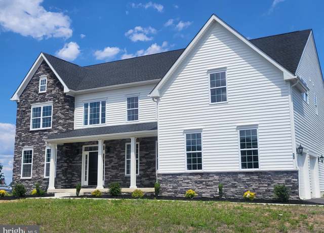 Property at 32 Katie Dr, Pedricktown, NJ 08067, 4 beds, 3.5 baths