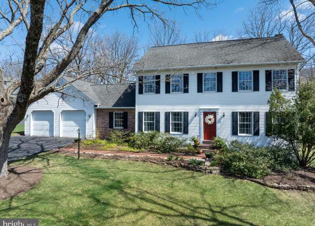 Property at 160 Grove Cir, Lemont, PA 16851, 5 beds, 3 baths