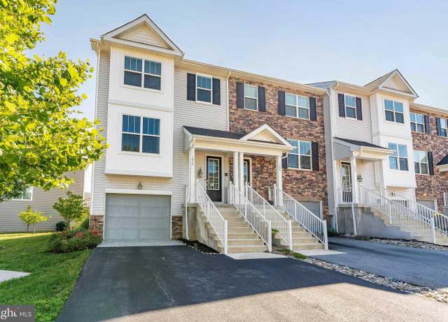 Property at 1879 Boulder Dr, Downingtown, PA 19335, 3 beds, 2.5 baths