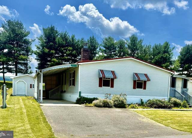 Property at 242 Waverly Ct, Fayetteville, PA 17222, 3 beds, 2.5 baths
