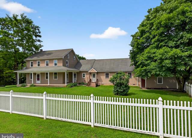 Property at 1419 Lebanon Rd, Manheim, PA 17545, 3 beds, 2.5 baths