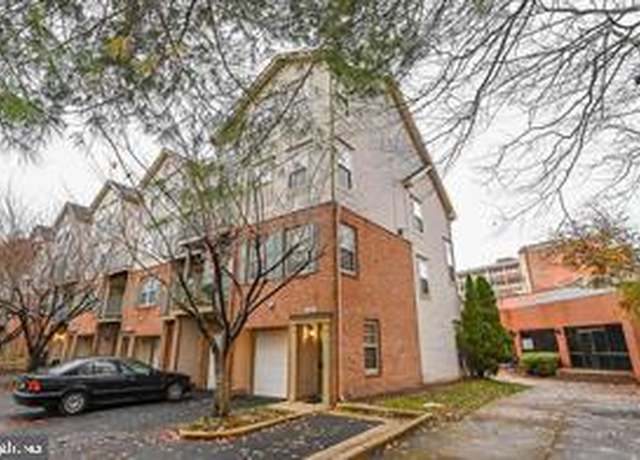 Property at 11858 Breton Ct Unit 16B, Reston, VA 20191, 3 beds, 2.5 baths