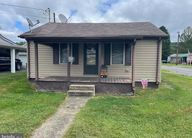 Property at 236 S Elm St, Moorefield, WV 26836, 2 beds, 1 bath