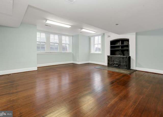 Property at 10 W Madison St #1, Baltimore, MD 21201, 2 beds, 1.5 baths