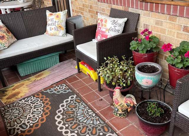 Property at 2864 Kentucky Ave, Baltimore, MD 21213, 3 beds, 2.5 baths