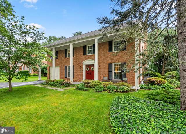 Property at 9824 Whetstone Dr, Montgomery Village, MD 20886, 5 beds, 2.5 baths