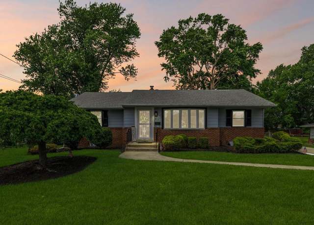 Property at 812 Willow Way, Somerdale, NJ 08083, 3 beds, 1.5 baths