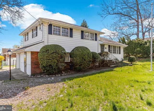 Property at 35 Grandview Ave, Edison, NJ 08837, 3 beds, 1.5 baths