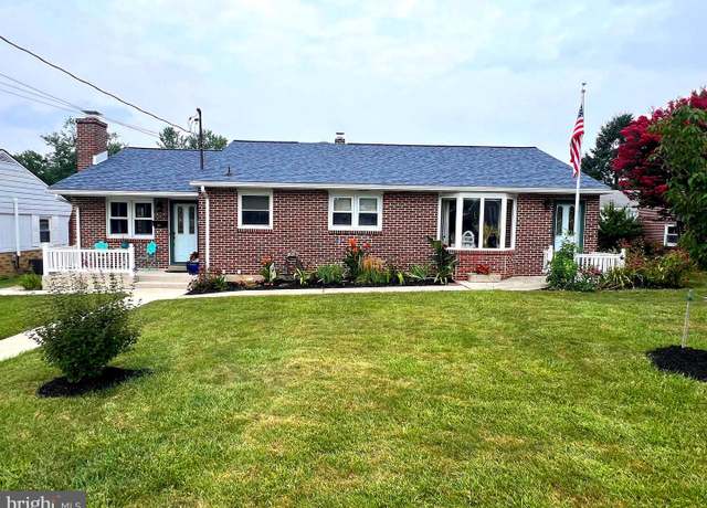 Property at 1627 E Caracas Ave, Hershey, PA 17033, 3 beds, 2 baths