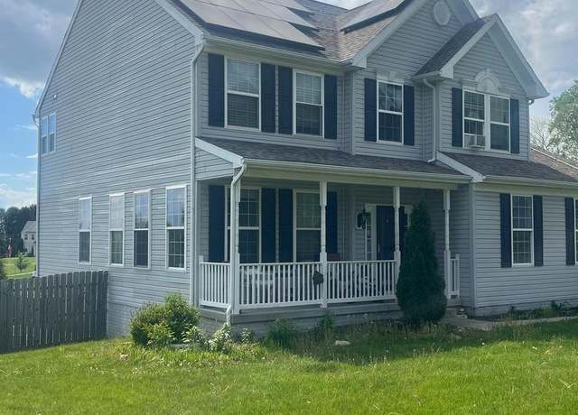 Property at 1273 Upland Dr, Fayetteville, PA 17222, 4 beds, 3.5 baths