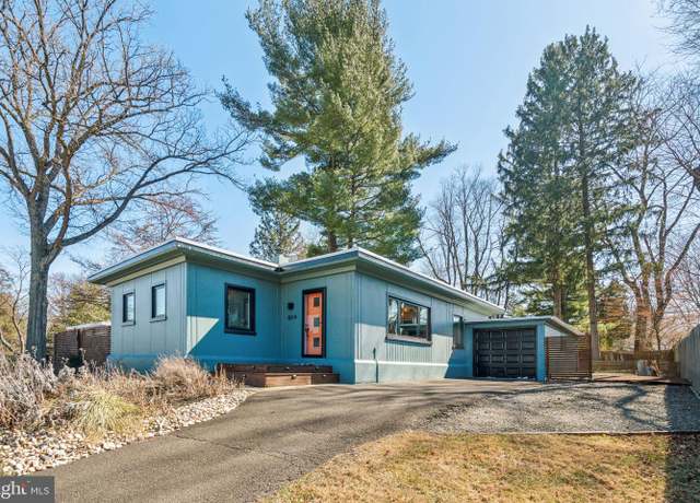 Property at 8314 Childs Rd, Glenside, PA 19038, 3 beds, 2 baths