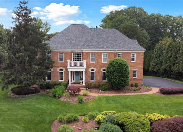 Property at 3014 Apple Brook Ln, Oakton, VA 22124, 5 beds, 4.5 baths