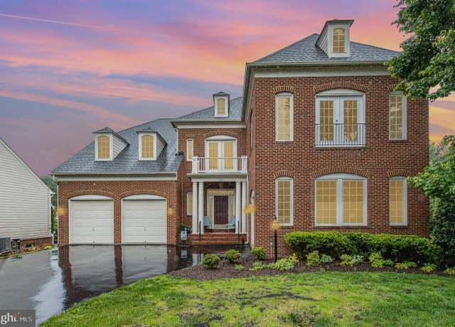Property at 11787 Chanceford Dr, Woodbridge, VA 22192, 6 beds, 5.5 baths