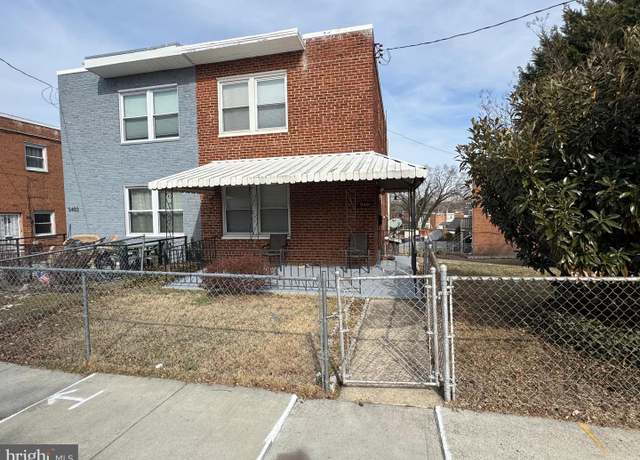 Property at 5401 Chillum Pl NE, Washington, DC 20011, 3 beds, 2.5 baths