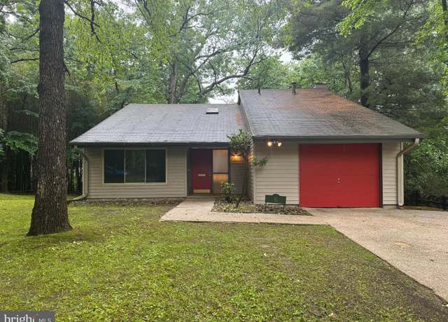 Property at 11 Scandia Way, Rockville, MD 20850, 3 beds, 2.5 baths