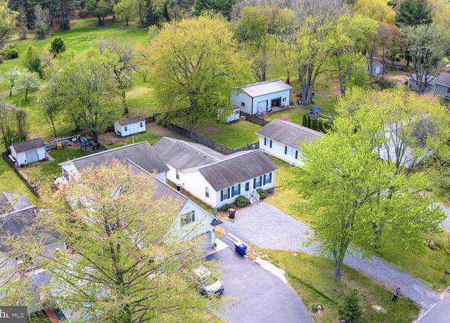 Property at 819 Chester River Dr, Grasonville, MD 21638, 3 beds, 2 baths