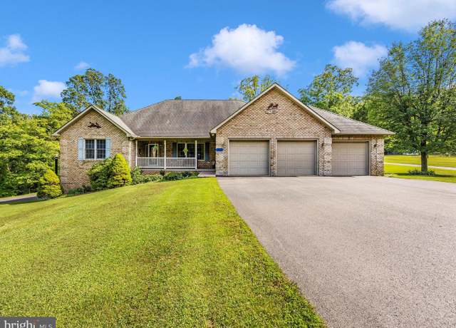 Property at 7613 Doyle Ln, Boonsboro, MD 21713, 4 beds, 3 baths
