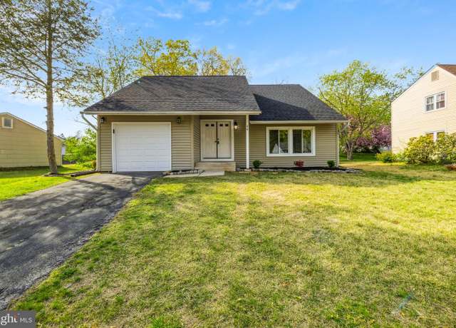 Property at 44 Pershing Ln, Sicklerville, NJ 08081, 4 beds, 1.5 baths