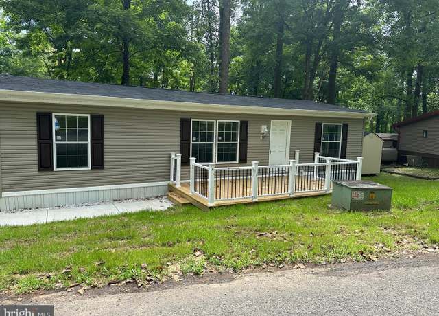 Property at 18 Ash Ln, Quakertown, PA 18951, 3 beds, 2 baths