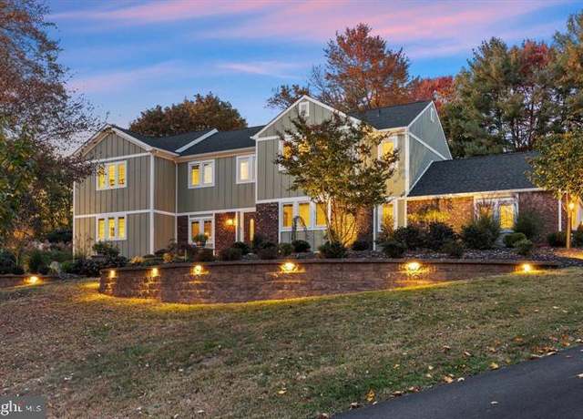 Property at 6 Caton Cir, Newtown, PA 18940, 4 beds, 3.5 baths