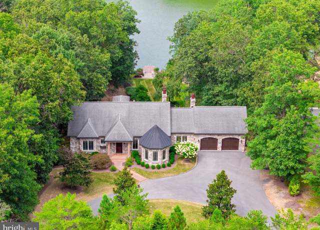 Property at 291 Lake Serene Dr, Winchester, VA 22603, 4 beds, 4.5 baths