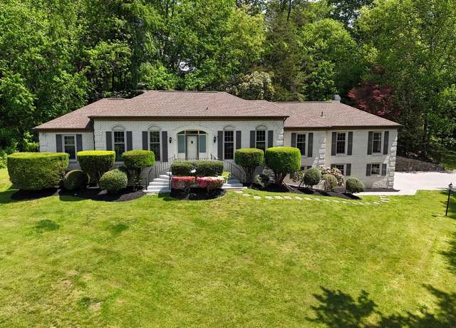 Property at 4801 Fox Chapel Rd, Fairfax, VA 22030, 4 beds, 3.5 baths