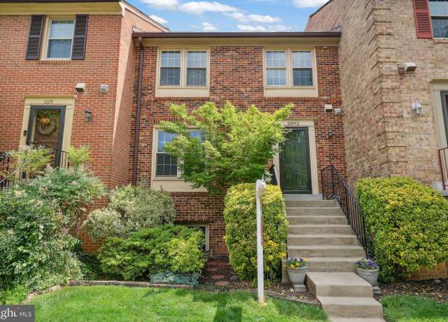 Property at 2893 Sutton Oaks Ln, Vienna, VA 22181, 4 beds, 3.5 baths