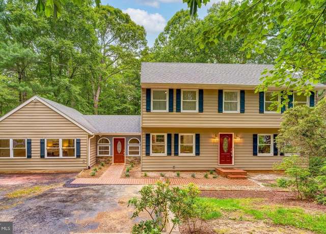 Property at 6488 Davis Ford Rd, Manassas, VA 20111, 4 beds, 3.5 baths