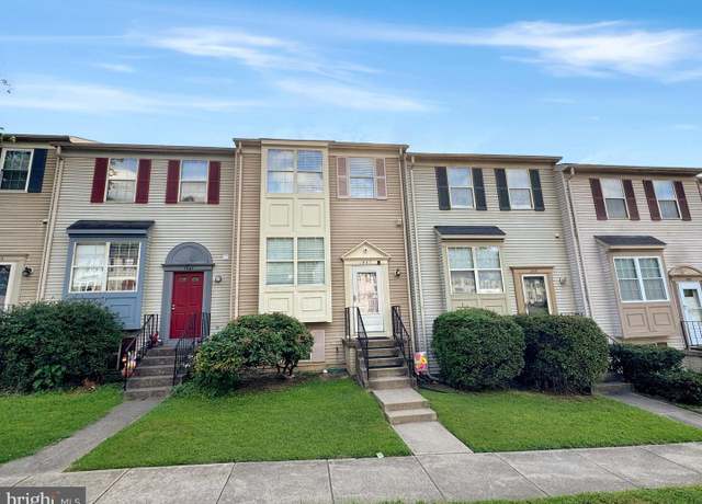 Property at 1947 Winslow Ct, Woodbridge, VA 22191, 3 beds, 2.5 baths