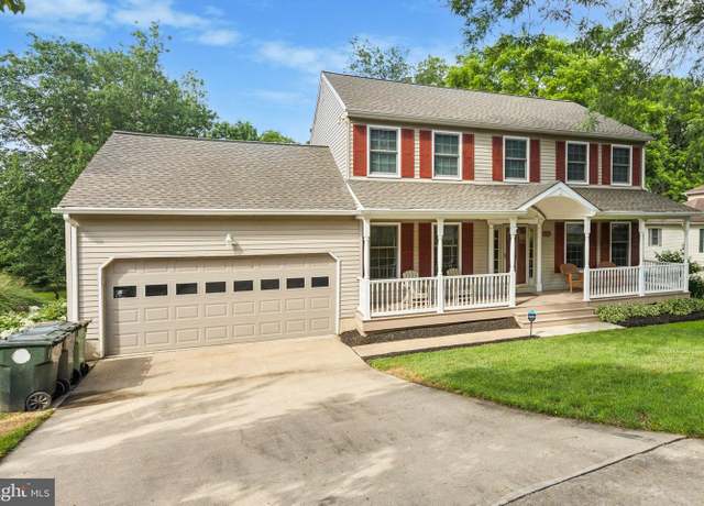 Property at 130 W Mill Station Dr, Newark, DE 19711, 4 beds, 2.5 baths