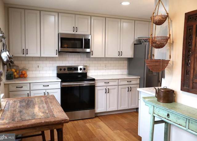 Property at 907 Wrigley Pl, Fort Washington, MD 20744, 4 beds, 3 baths