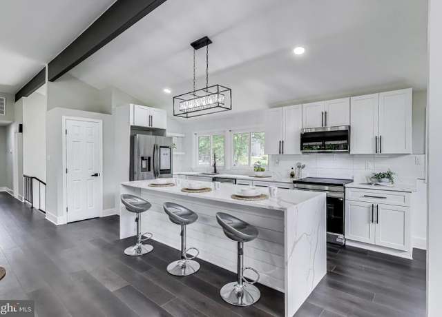Property at 804 W Tantallon Dr, Fort Washington, MD 20744, 5 beds, 3 baths