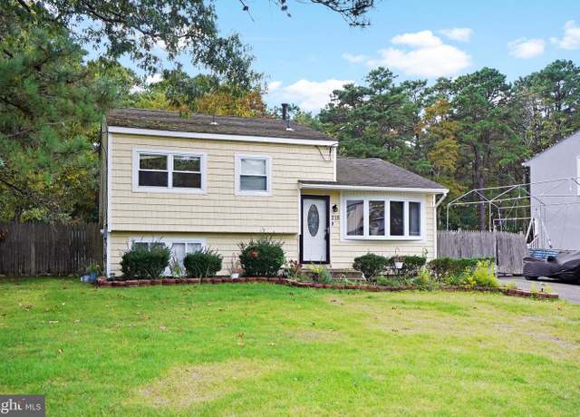 Property at 215 W Beach Rd, Williamstown, NJ 08094, 4 beds, 2 baths